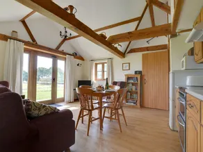 Lovely Holiday Home With Many Wooden Details in Nice Location - Image 5