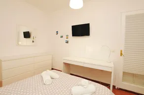 HomeHolidaysRentals Apartamento Happiness - Costa Barcelona - Image 4