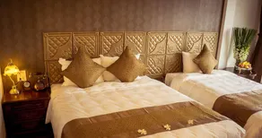 Son's Hotel - Image 3