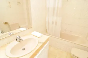 HomeHolidaysRentals Casa Gaudi - Costa Barcelona - Image 2