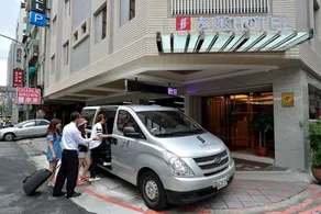 Yolai Hotel - Image 5