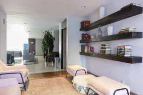 Beautiful Condo Perfect Location at Santa Fe - Image 5