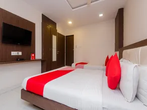 Hotel O Alfa Grand Near Chhatrapati Shivaji International Airport - Image 2