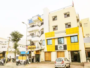 Hotel Royal T By OYO Rooms - Image 5