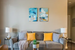 Baymeadows 2 BR Apt by Frontdesk - Image 3