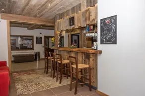 Hotel Clotes - Image 2