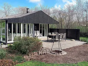 Quaint Holiday Home in Hemmet for Terrace - Image 4