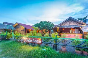 Bubu Lanta Hostel - Image 3