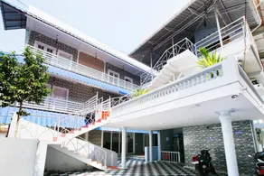 Royal Homes - Image 5