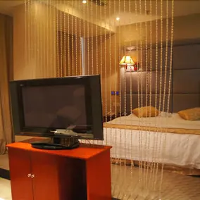 Everight International Liz Fortman Hotel - Image 3