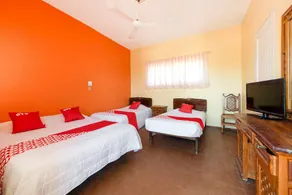 OYO Hotel Camelinas - Image 3