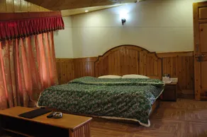 Kings Land Hotel - Image 3