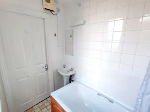 Brick Lane 1 bedroom Apartment near to Liverpool St - Image 5