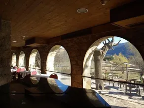 El Jou Hotel - Image 4