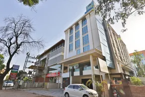Hotel Aum Regency by OYO - Image 3