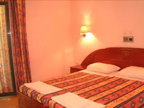 Liapades Beach - Image 3