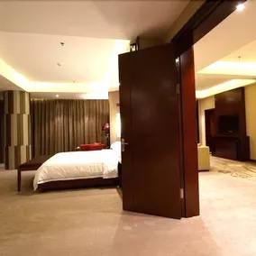 Darius International Hotel (Yunfu Bus Station) - Image 4