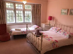 Chineways by Driven Holiday Homes - Image 2