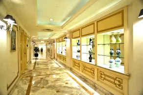 Howard Johnson by Wyndham Ginwa Plaza Hotel Xian - Image 4