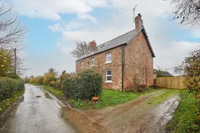 Host Stay Manor Farm Cottage - Image 4