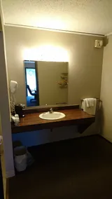 Burton Inn & Suites - Image 2