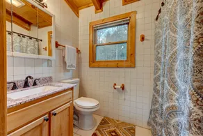 Secluded Springs - Dog Friendly | Fish Pond | Hot Tub | Bocce Ball | Shuffleboard | Fire Pit - Image 3