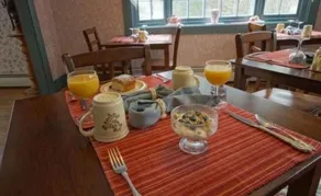 The Tuckernuck Inn - Image 5