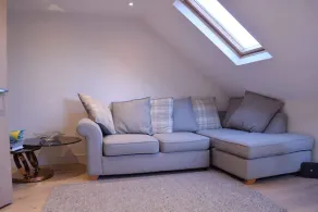 Stylish 2 Bed Apartment in West Hampstead - Image 5