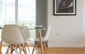 2 bed 2 Bath Greenwich Apart. - London - Image 2