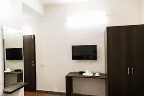 Hotel Nirmal Residency By OYO Rooms - Image 2