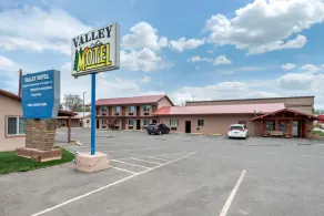 Valley Motel - Image 4