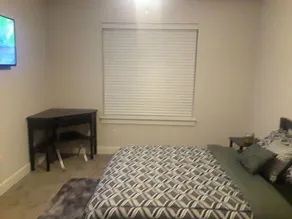 Cozy Quiet Rooms In Safe Neighborhood - Image 2