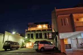 RedDoorz near Plaza Marina - Image 3