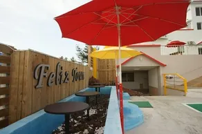 Feliz Town - Image 4