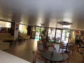 Hotel Fellini Rimini - Image 2