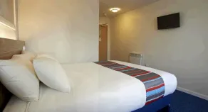 Travelodge Manchester Piccadilly - Image 4