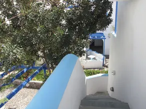 Studios Apartments Perivolos - Image 2