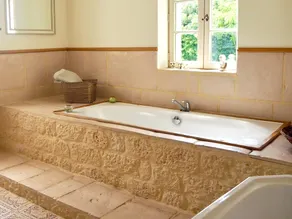 House With 4 Bedrooms in Montignac-charente, With Private Pool, Enclosed Garden and Wifi - 20 km From the Beach - Image 4
