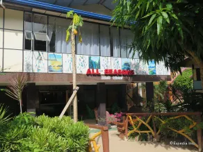 Four Seasons Seaview Hotel - Image 4