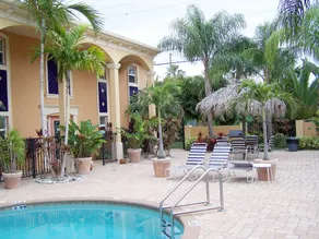 Coconut Villas Of Dunedin - Image 4