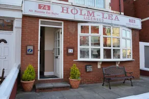 Holm Lea Hotel - Image 4