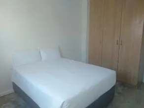 Booked Easy Guest House CT Airport - Image 3
