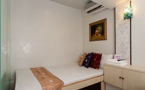 J2 Guest House - Image 2