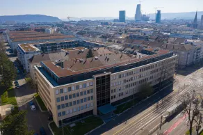 Skyline - Image 5