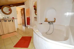 House With 4 Bedrooms in Buisson, With Wonderful Mountain View, Private Pool, Enclosed Garden - 120 km From the Beach - Image 2