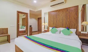 FabHotel Arastu - Image 5
