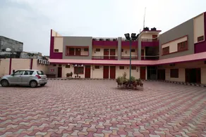 OYO 15267 Chaitdeep Palace - Image 4