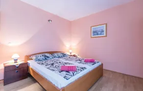 Apartment in Rovinjsko Selo for 8 people with 4 rooms Ref. 575396 - Image 2