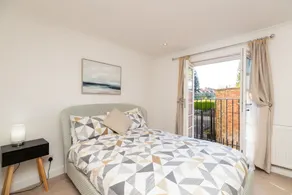 Inviting 1-bed Apartment in Banbury - Image 3