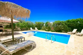 Elaia Villa by LeaderStay - Image 2